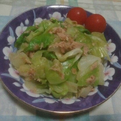 ツナとかつお節の旨みたっぷりで美味しいですね。調味料も少なく、簡単に出来て大助かりです。